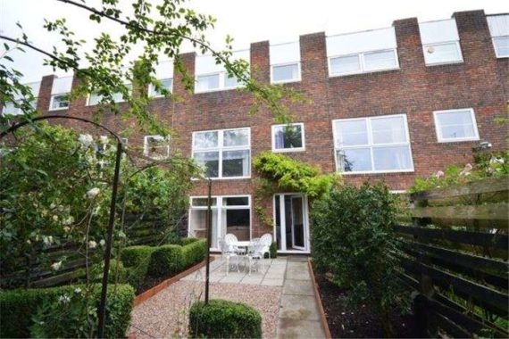5 Bedroom Detached